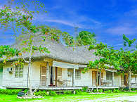 freistehende Bungalows am Strand 