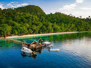 Biodiversity-Jetty  · Tauchresort Raja Ampat 