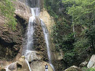 Raja Waterfall auf Morotai · Tauchreisen Halmahera 